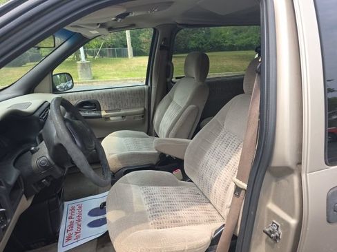 Used 2000 Chevrolet Venture LS FWD image 10