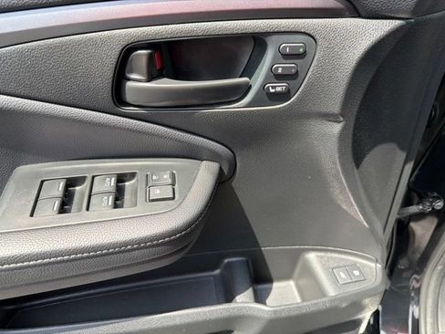 Used 2023 Honda Passport EX-L image 12