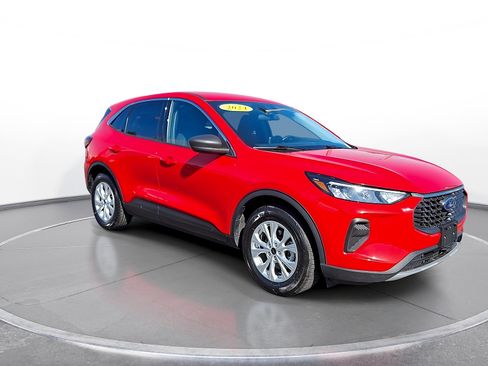 Used 2024 Ford Escape Active FWD image 2