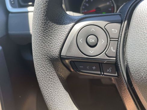 Used 2021 Toyota RAV4 XLE FWD image 20