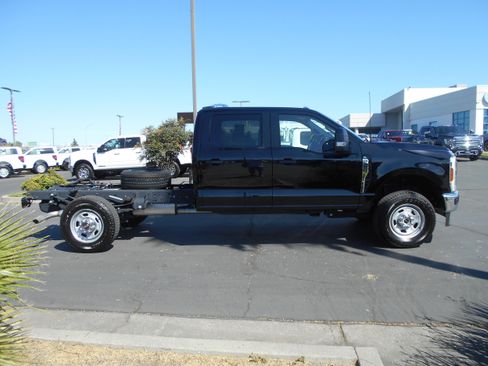 Used 2024 Ford F350 XL w/ XL Chrome Package AWD/4WD image 6