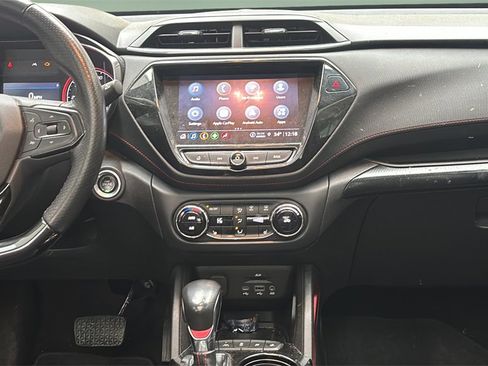 Used 2021 Chevrolet TrailBlazer RS w/ Sun and Liftgate Package image 22