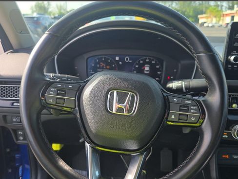 Used 2023 Honda Civic Touring image 12