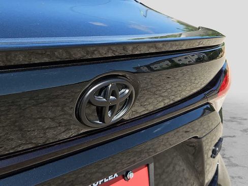 Used 2024 Toyota Corolla SE FWD image 11
