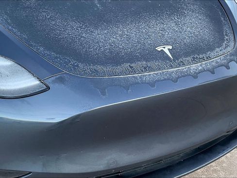 Used 2022 Tesla Model Y Long Range image 29