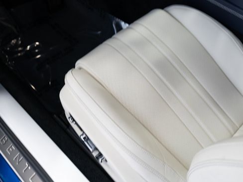 Certified 2024 Bentley Continental GT image 12