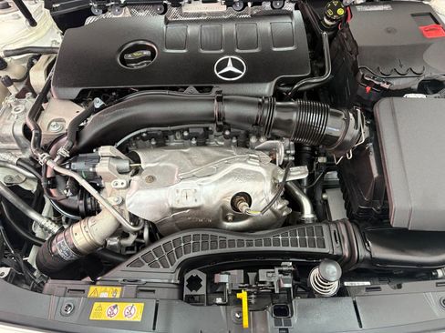 Used 2022 Mercedes-Benz CLA 250 image 32