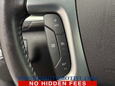 Used 2017 Chevrolet Traverse LT w/ Style and Technology Package image 42