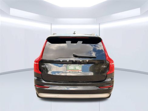Used 2022 Volvo XC90 T5 Momentum w/ Climate Package AWD/4WD image 6