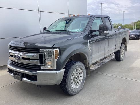 Used 2019 Ford F250 XL w/ STX Appearance Package AWD/4WD image 1