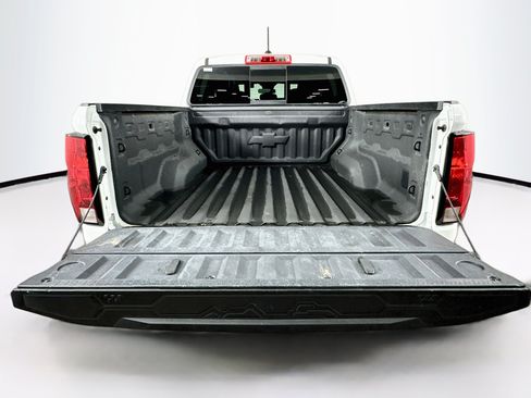 Used 2024 Chevrolet Colorado Trail Boss w/ Technology Package AWD/4WD image 28