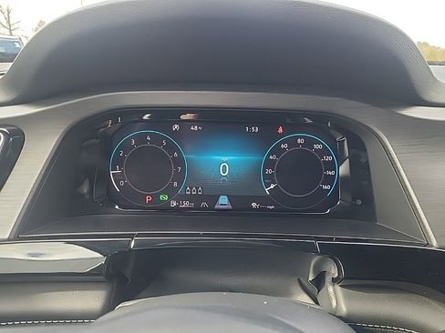 Used 2024 Volkswagen Atlas Cross Sport SE image 17