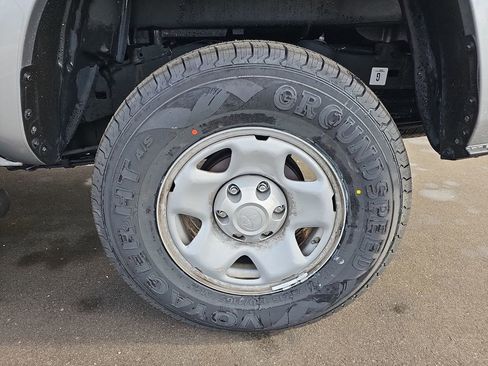 Used 2023 Toyota Tacoma SR image 30