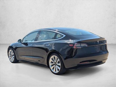 Used 2018 Tesla Model 3 Mid Range image 7