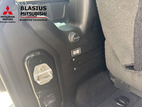 Used 2022 Jeep Wrangler Sport AWD/4WD image 24