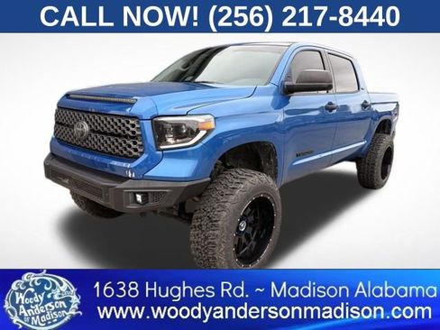 Used 2018 Toyota Tundra SR5 w/ SR5 Upgrade Package image 1
