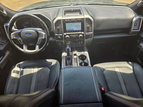 Used 2019 Ford F150 Platinum w/ Equipment Group 701A Luxury AWD/4WD image 9