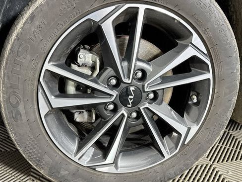 Certified 2023 Kia Forte LXS FWD image 27
