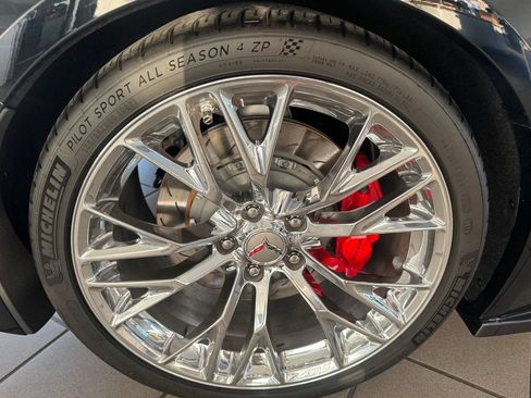 Used 2017 Chevrolet Corvette Z06 RWD image 24