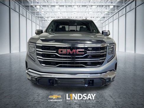 Used 2023 GMC Sierra 1500 SLT w/ SLT Premium Plus Package image 3