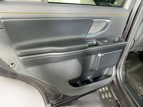 Used 2025 Ford Expedition Tremor image 27