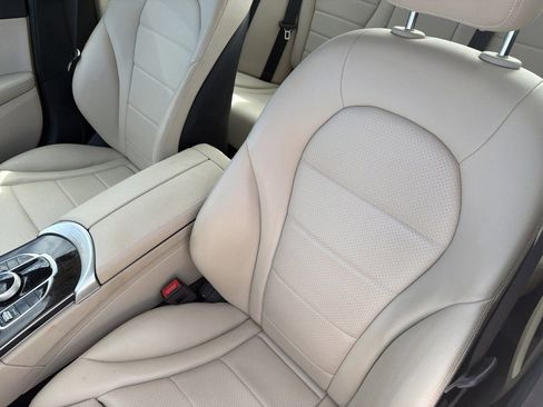 Used 2018 Mercedes-Benz C 300 Sedan image 20