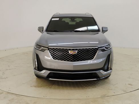 New 2025 Cadillac XT6 Luxury image 5