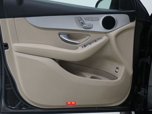 Used 2022 Mercedes-Benz GLC 300 image 14