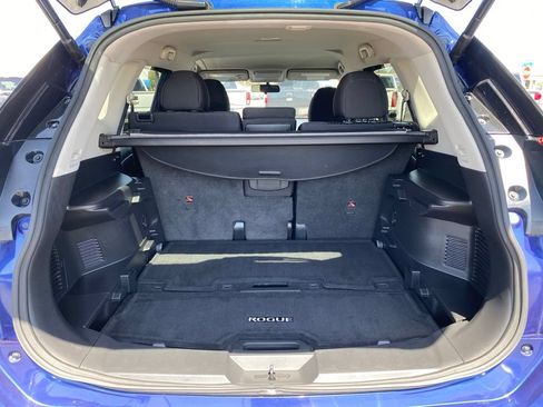 Used 2017 Nissan Rogue SV w/ SV Premium Package FWD image 20