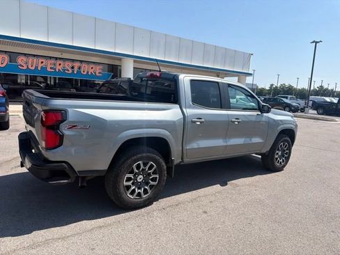 Used 2024 Chevrolet Colorado Z71 w/ Advanced Trailering Package AWD/4WD image 3