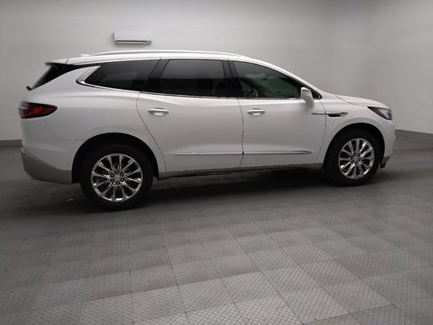 Used 2020 Buick Enclave Essence image 10