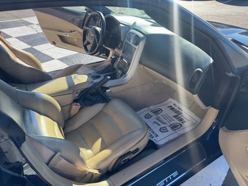 Used 2005 Chevrolet Corvette Coupe w/ Preferred Equipment Group image 9