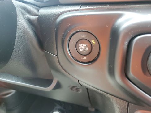 Used 2020 Jeep Gladiator Sport w/ Quick Order Package 24S AWD/4WD image 25
