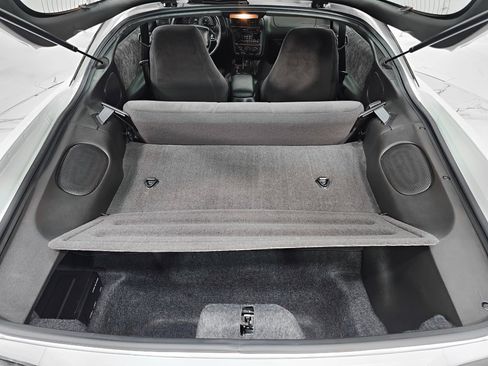 Used 2000 Chevrolet Camaro Z28 w/ SS Performance/Appearance Pkg image 8