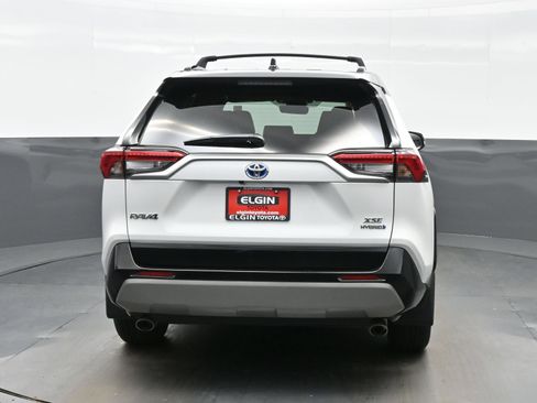 Used 2024 Toyota RAV4 XSE AWD/4WD image 5