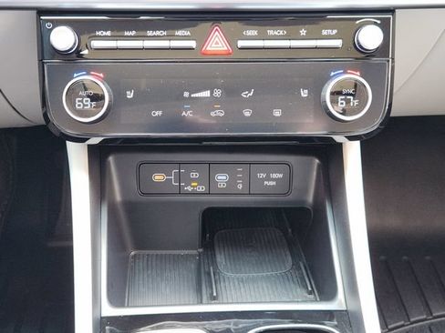 Used 2025 Hyundai Tucson SEL FWD image 17