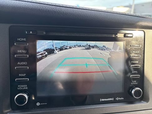 Used 2018 Toyota Sienna XLE w/ XLE Navigation Package FWD image 20