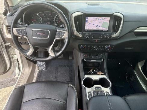 Used 2020 GMC Terrain Denali w/ Denali Premium Package FWD image 18