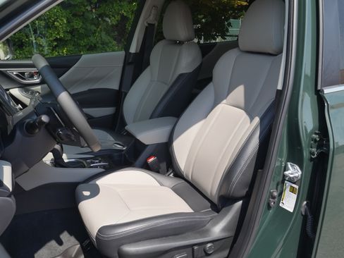Used 2024 Subaru Forester Limited AWD/4WD image 35