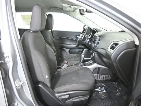 Used 2021 Jeep Compass Sport w/ Cold Weather Group image 13