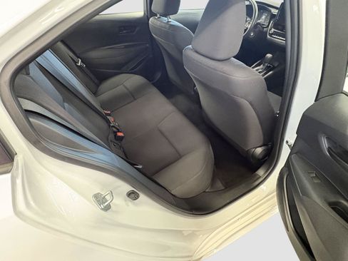 Used 2025 Toyota Corolla LE FWD image 18