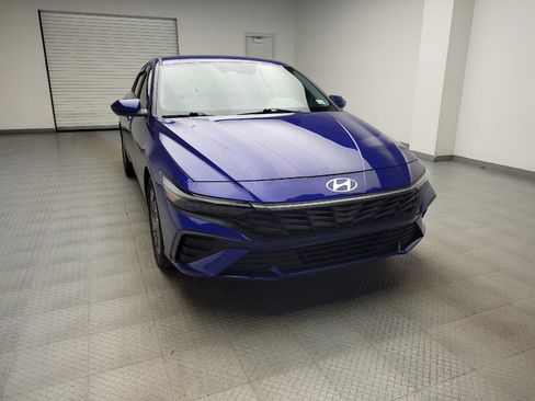 Used 2024 Hyundai Elantra SEL FWD image 14