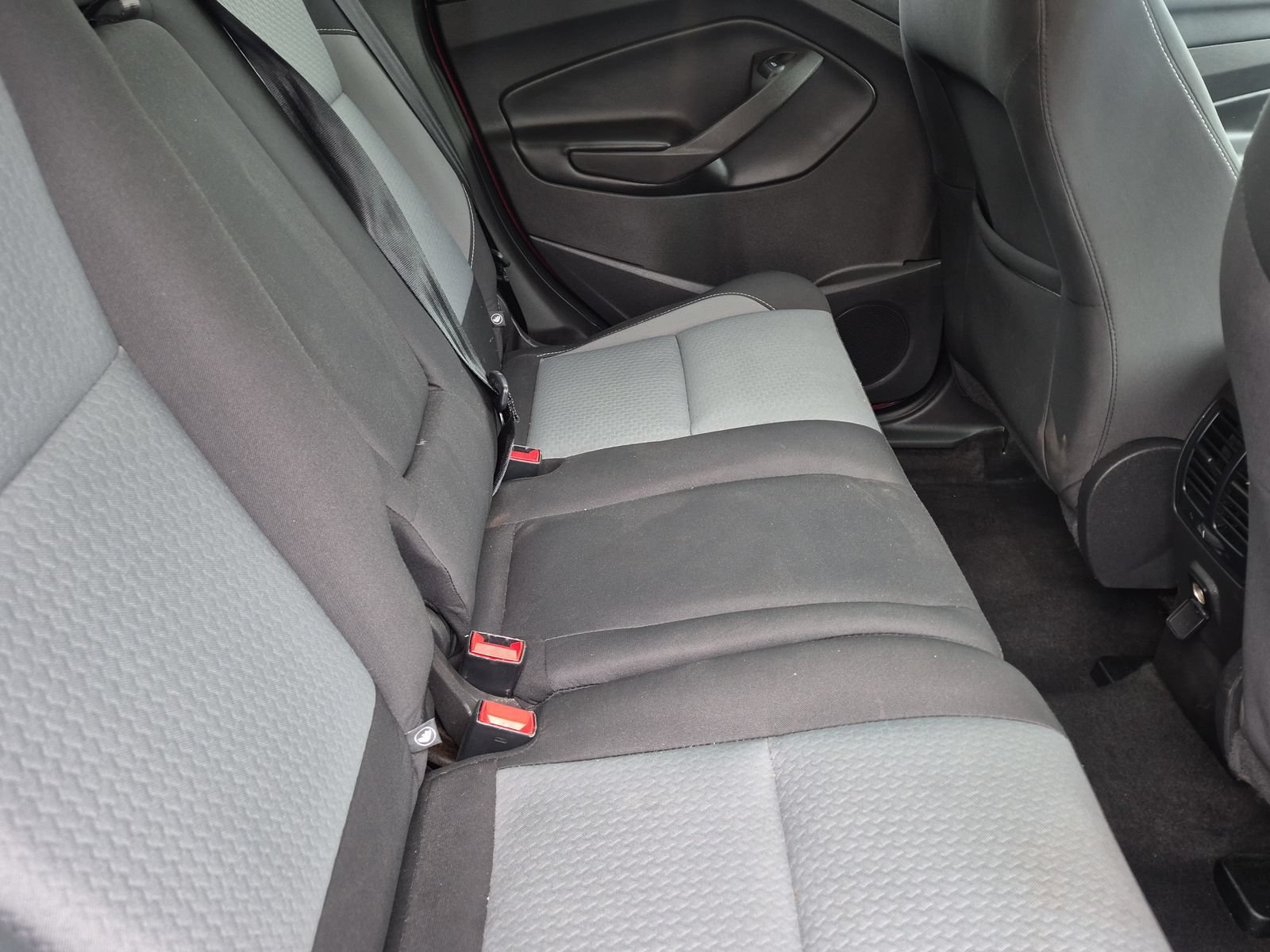 Used 2018 Ford Escape SE FWD image 21