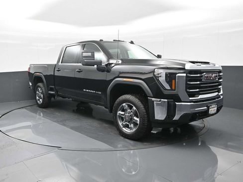 New 2025 GMC Sierra 2500 SLE w/ SLE Value Package; image 2