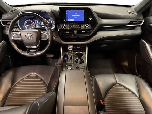 Used 2023 Toyota Highlander XSE AWD/4WD image 25