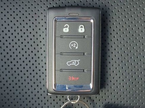 New 2026 Jeep Grand Cherokee Summit w/ Obsidian Package AWD/4WD image 38