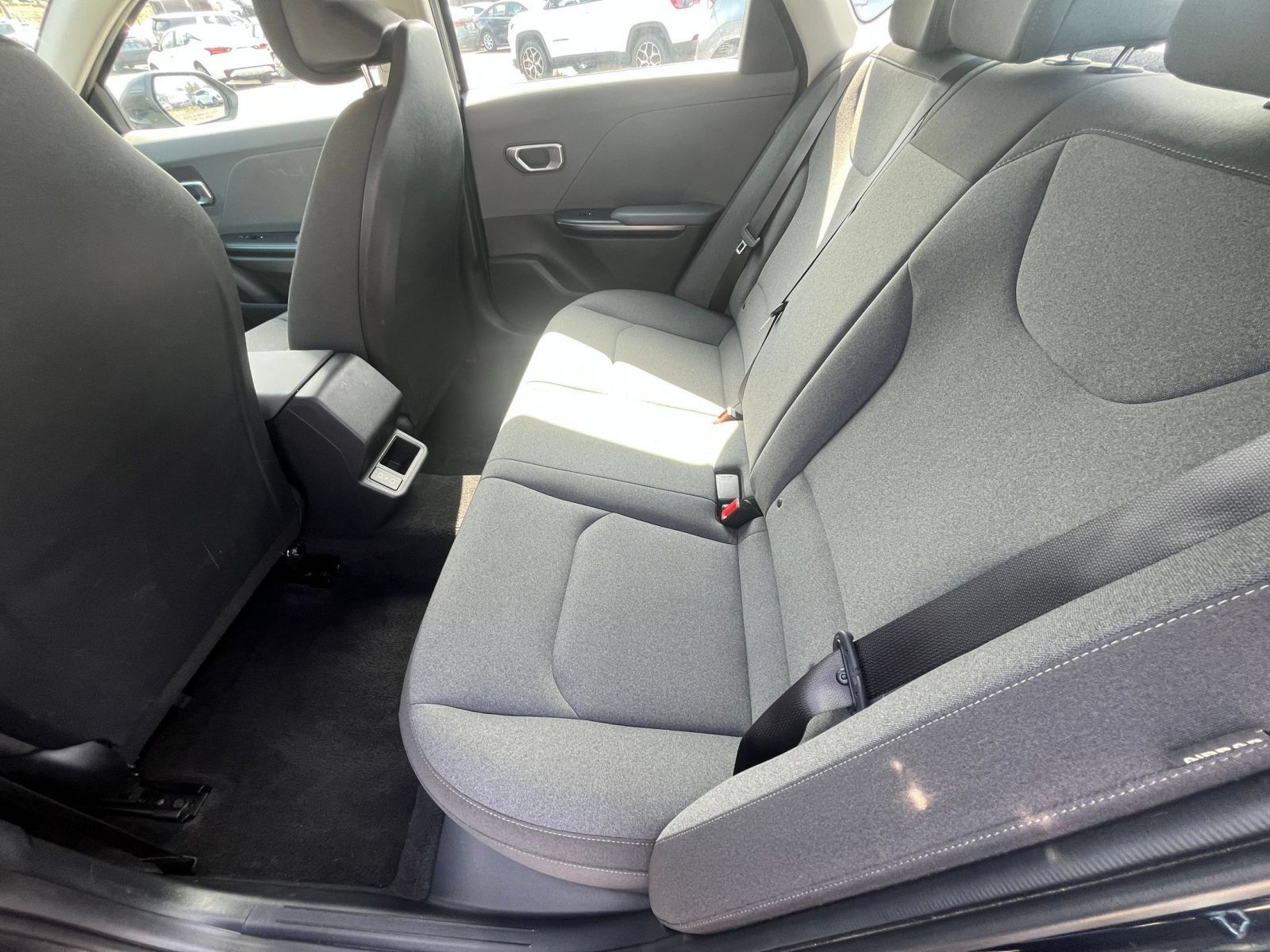 Used 2025 Kia K4 FWD image 26