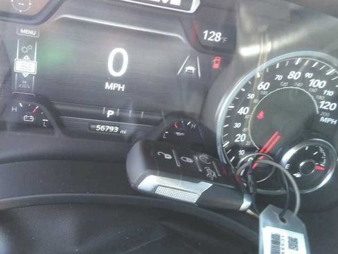 Used 2025 RAM 1500 Laramie AWD/4WD image 5