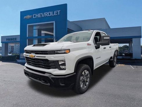 New 2026 Chevrolet Silverado 2500 Custom w/ Custom Value Package AWD/4WD image 8