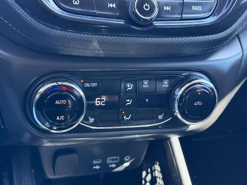 Used 2021 Chevrolet TrailBlazer LT w/ Premium Seating Package image 22